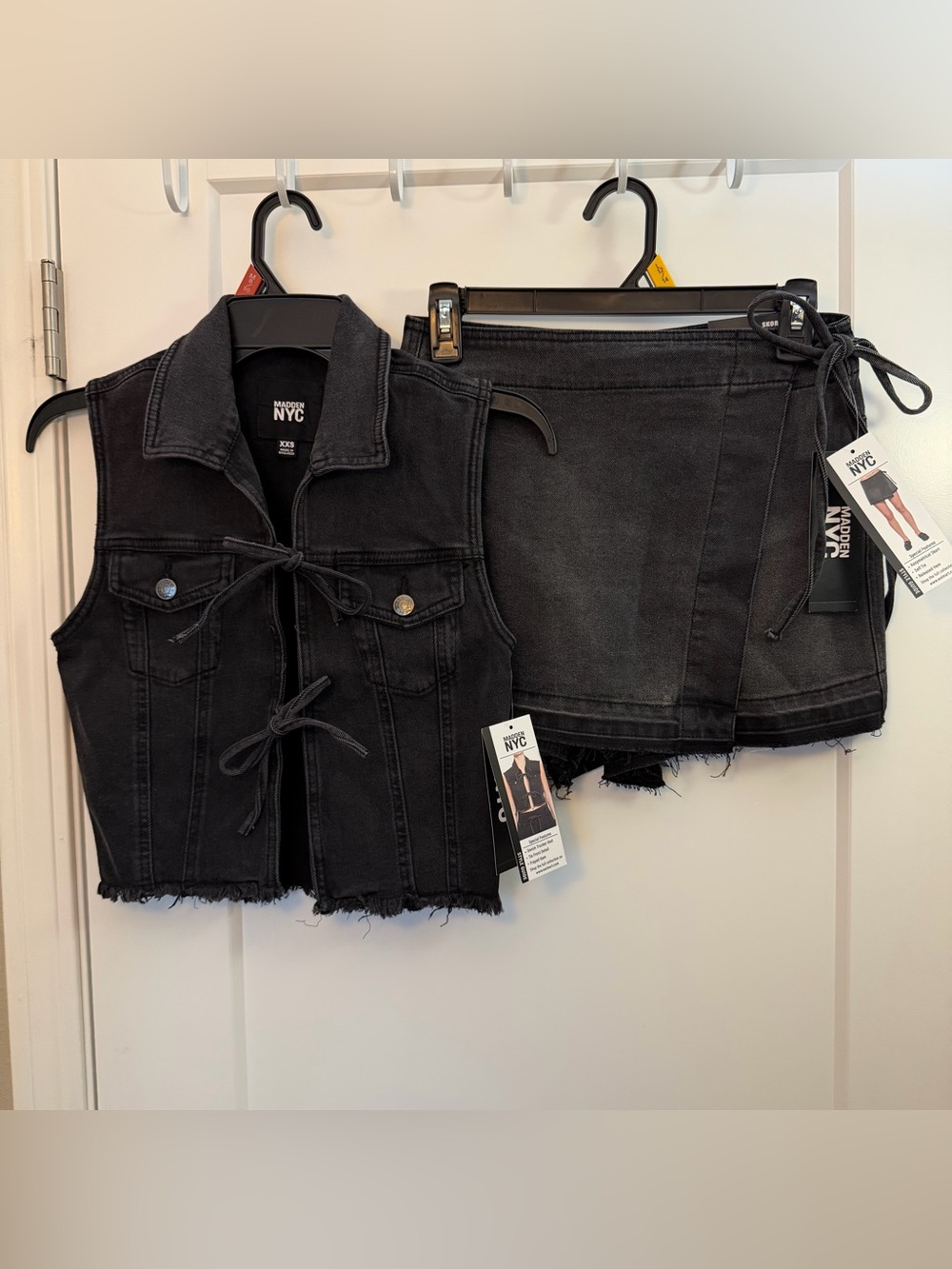 XXS Madden NYC Black Denim Vest & Skort Set